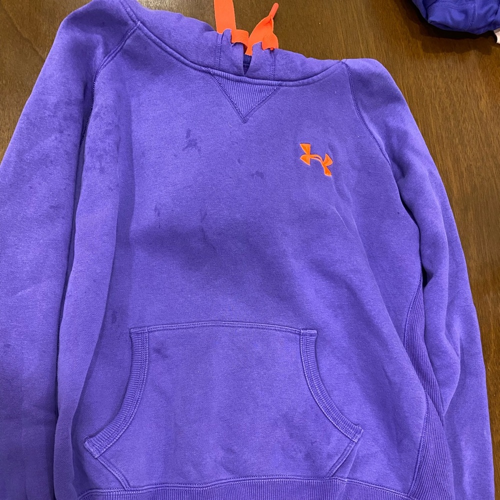 Under Armor Sweatshirt